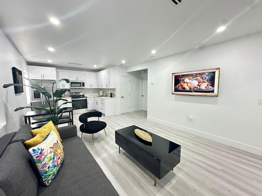 Modern House In The Heart Of Miami Apartment Екстериор снимка